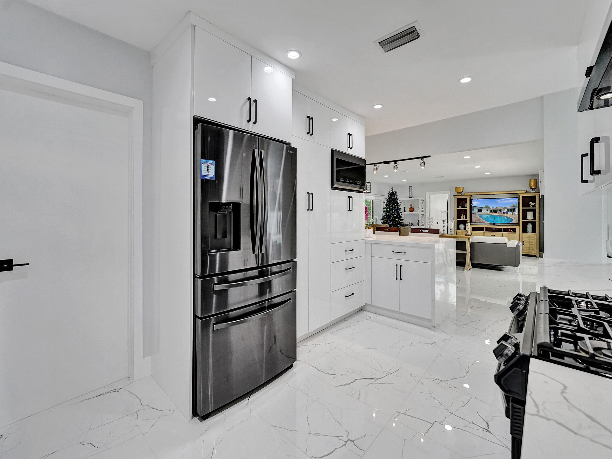 3204 Robbins Pompano Beach, FL 33062