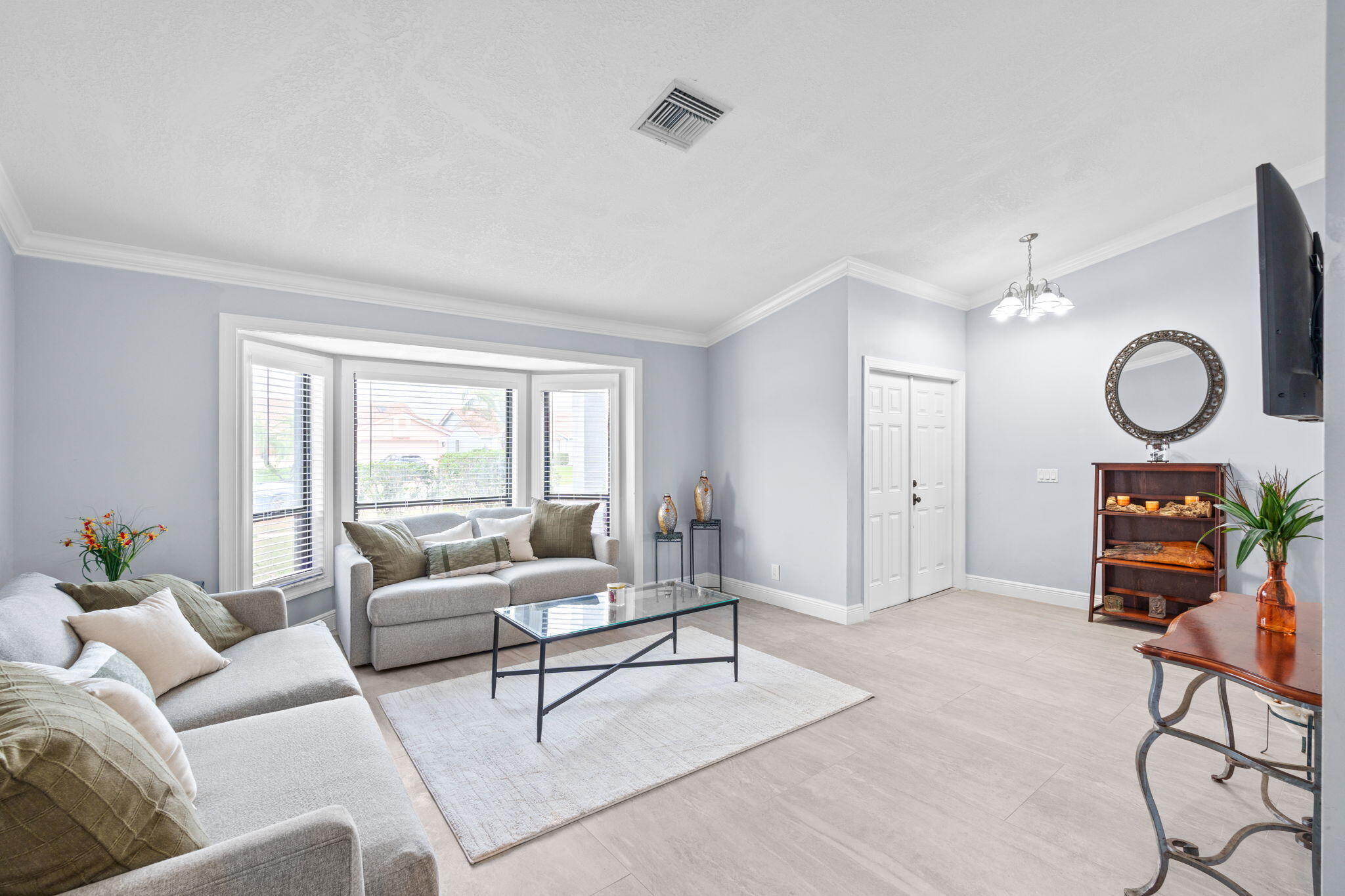 5637 Egret Isle Lake Worth, FL 33467