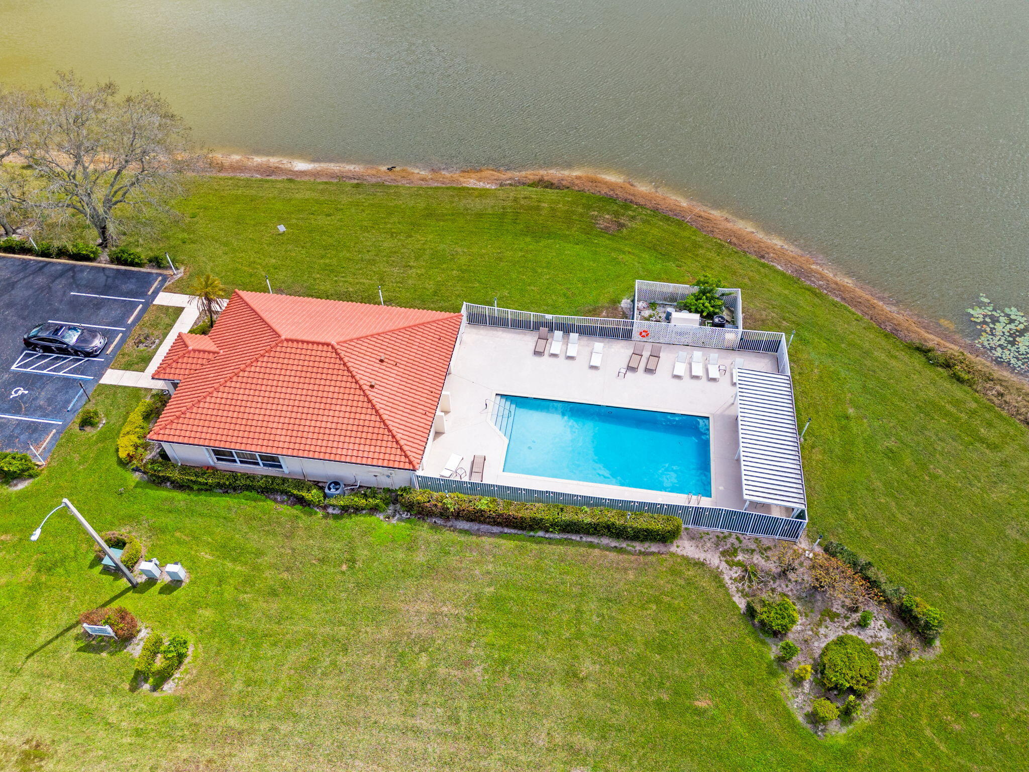 5637 Egret Isle Lake Worth, FL 33467