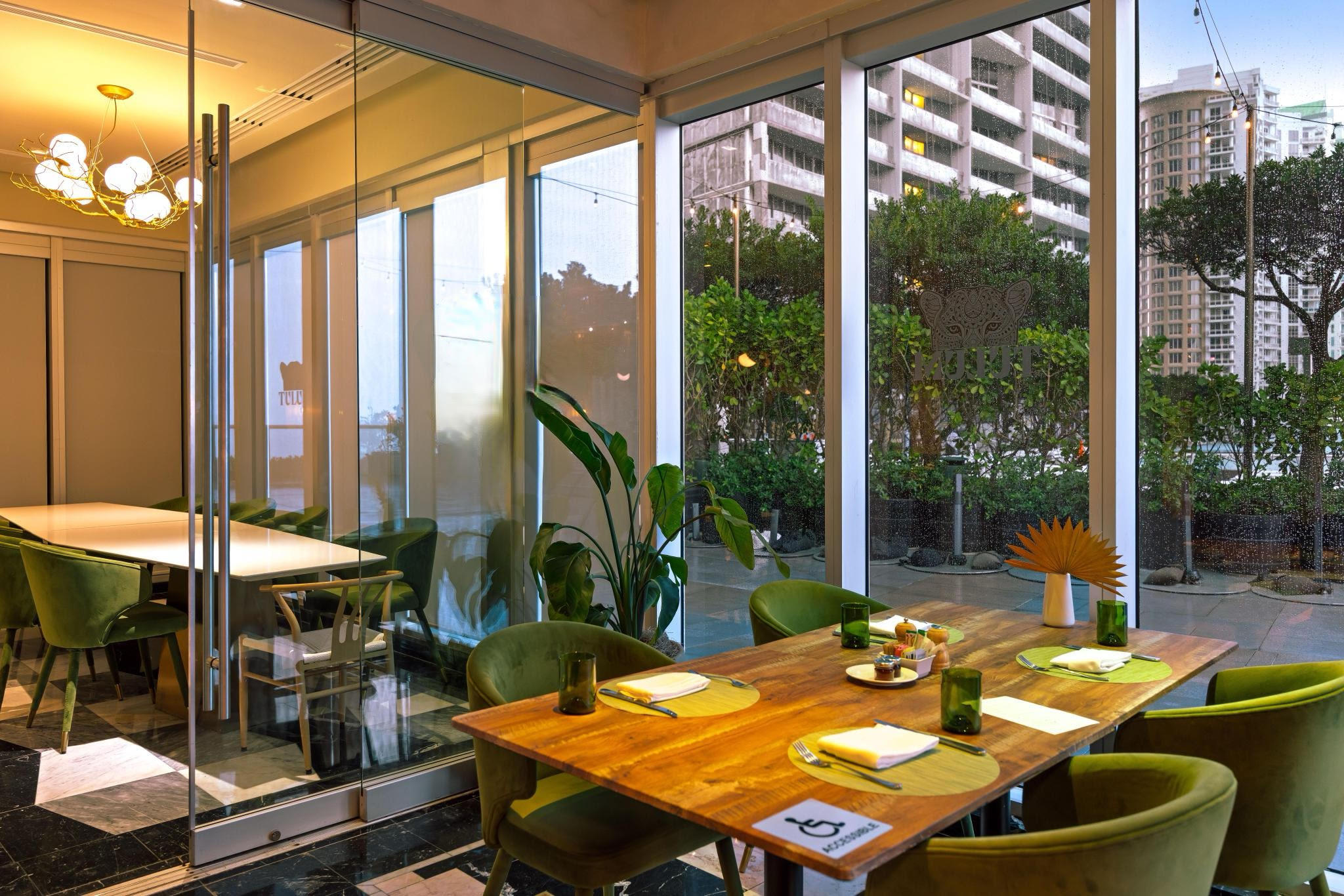 image Icon Brickell III (W Miami)10