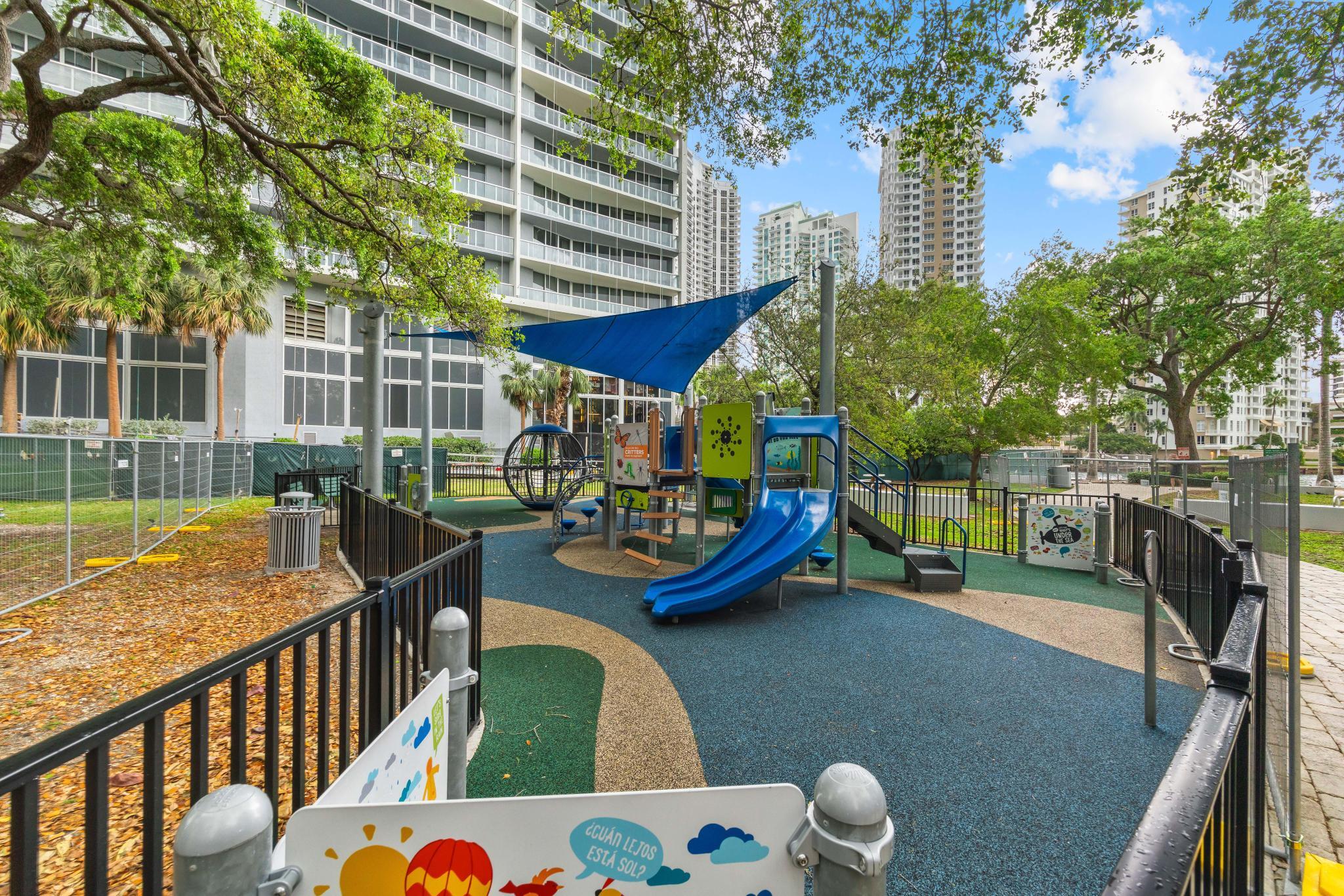 image Icon Brickell III (W Miami)3