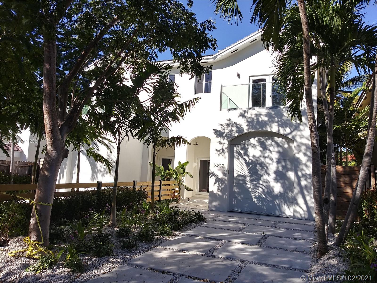 3227 Day Ave #3227 Miami, FL 33133