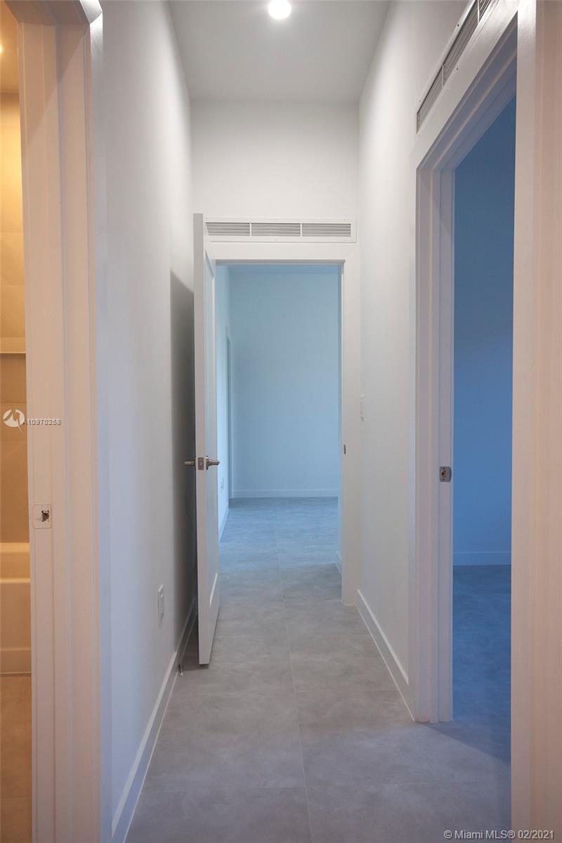 3227 Day Ave #3227 Miami, FL 33133