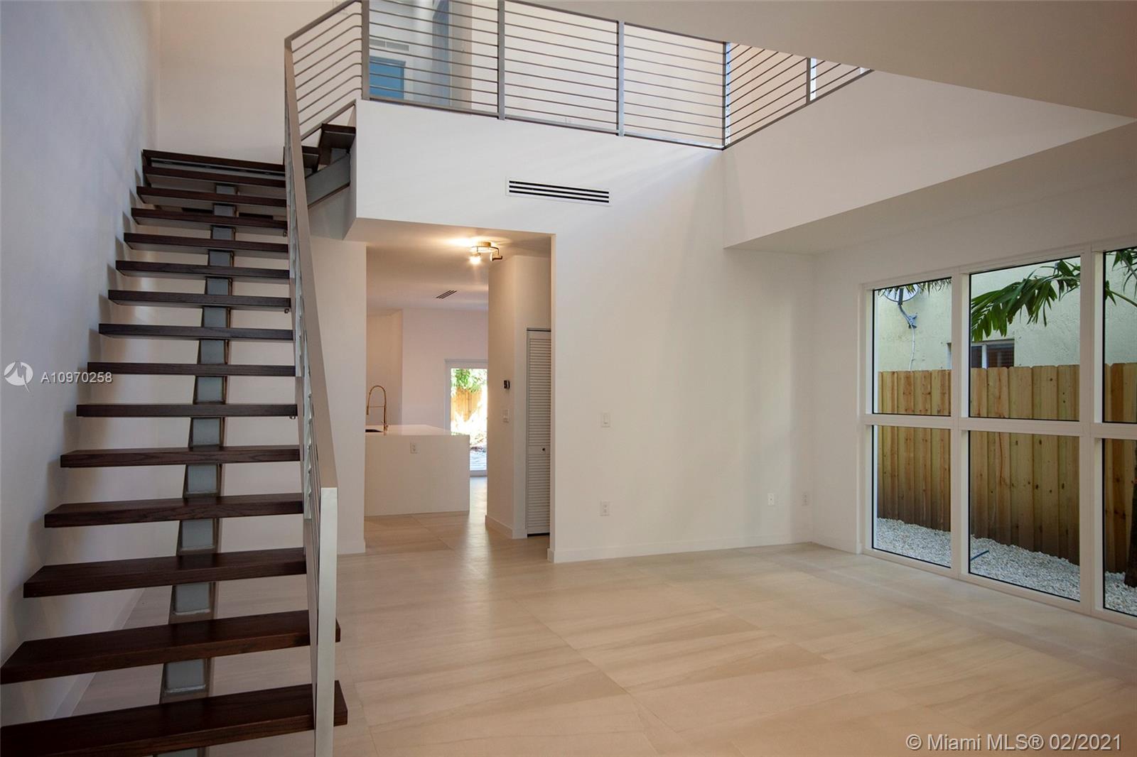 3227 Day Ave #3227 Miami, FL 33133