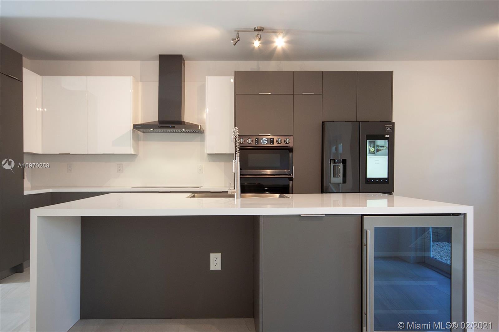 3227 Day Ave #3227 Miami, FL 33133