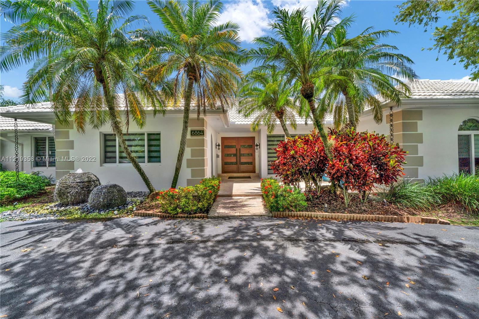 6864 SW 145th Ter