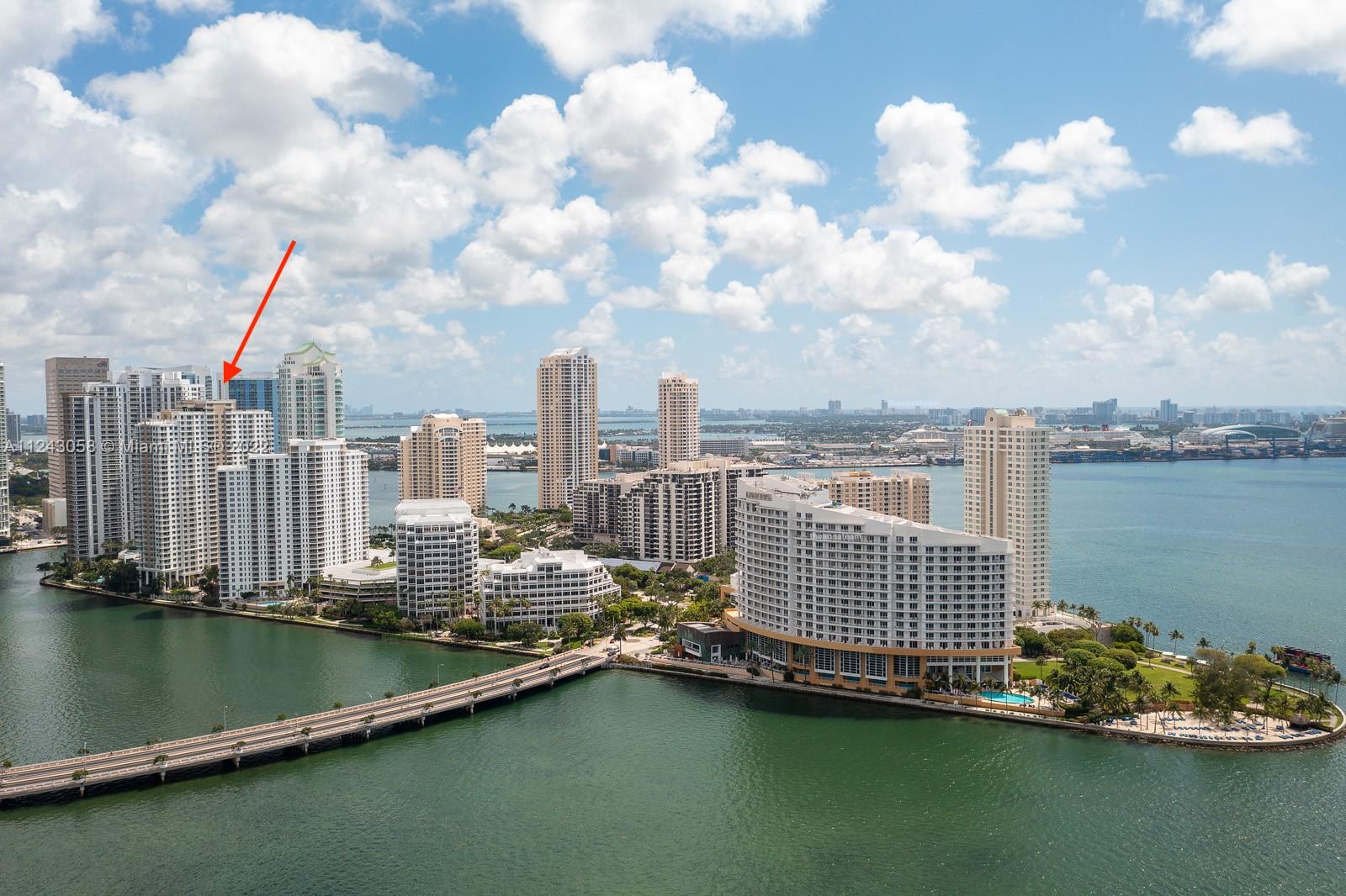 image Courts Brickell Key0