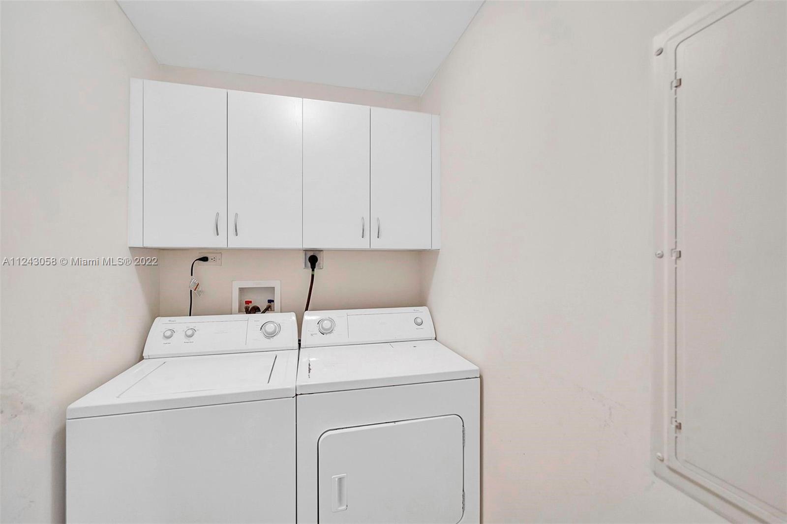 image Courts Brickell Key15