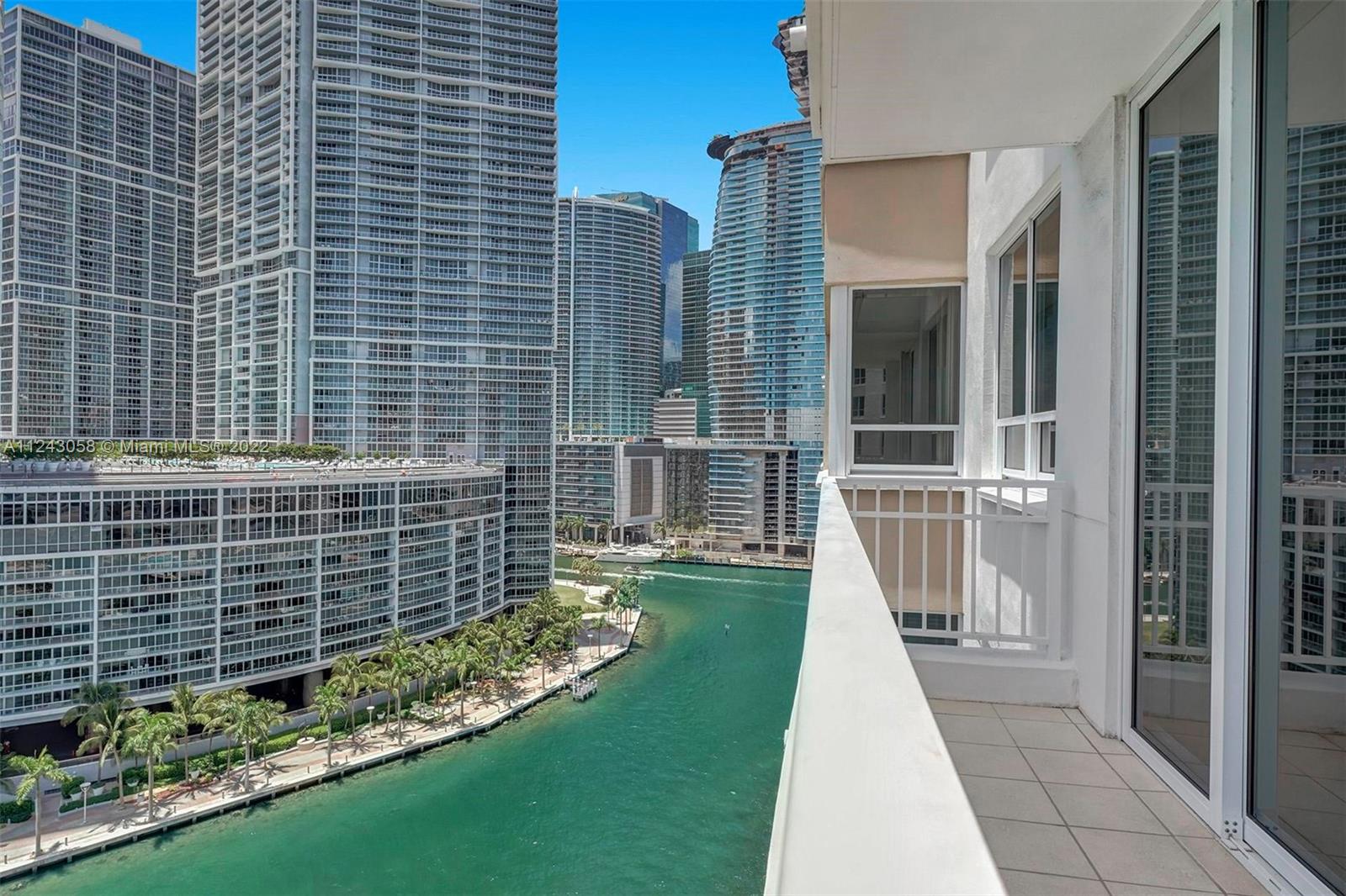image Courts Brickell Key3