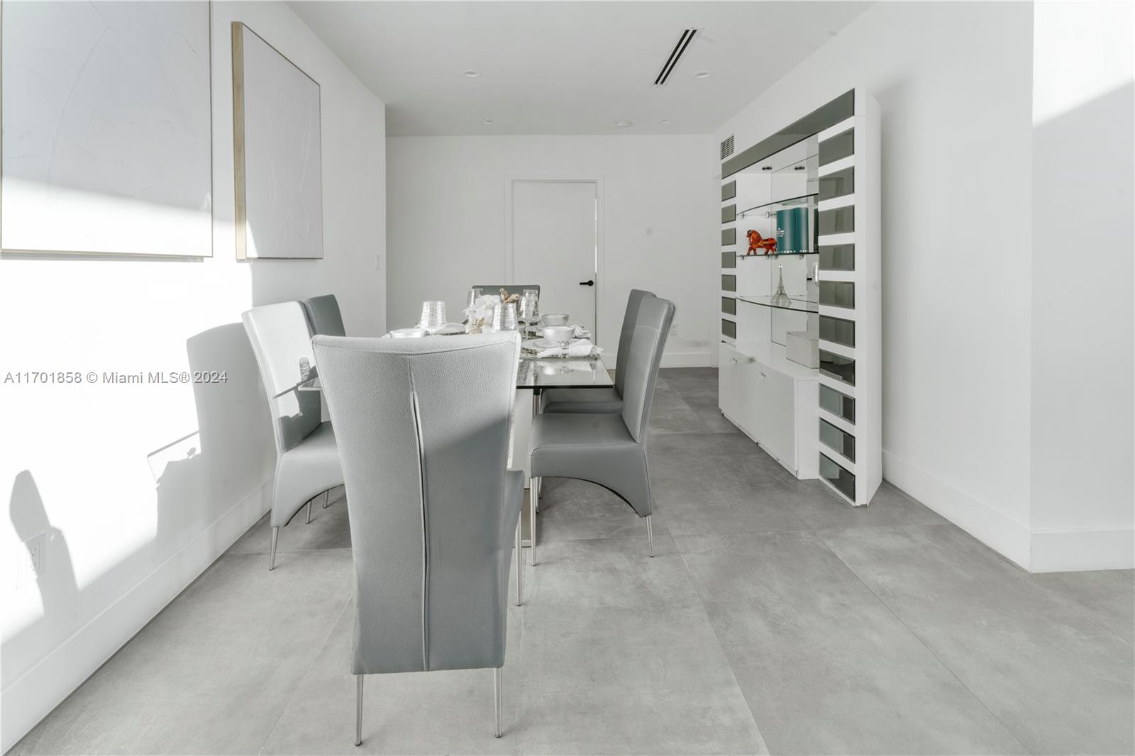 7525 Buccaneer Ave North Bay Village, FL 33141