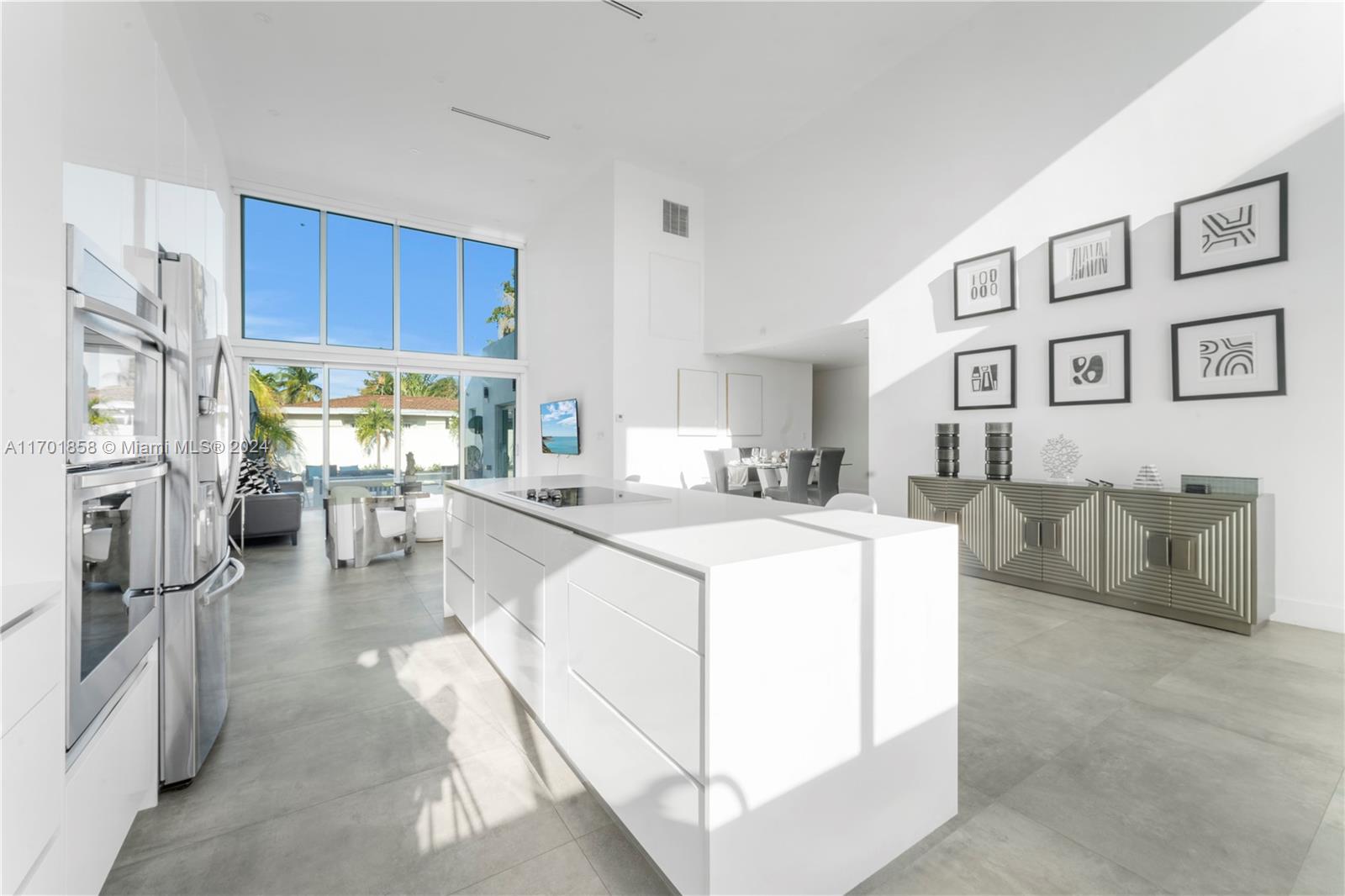 7525 Buccaneer Ave North Bay Village, FL 33141