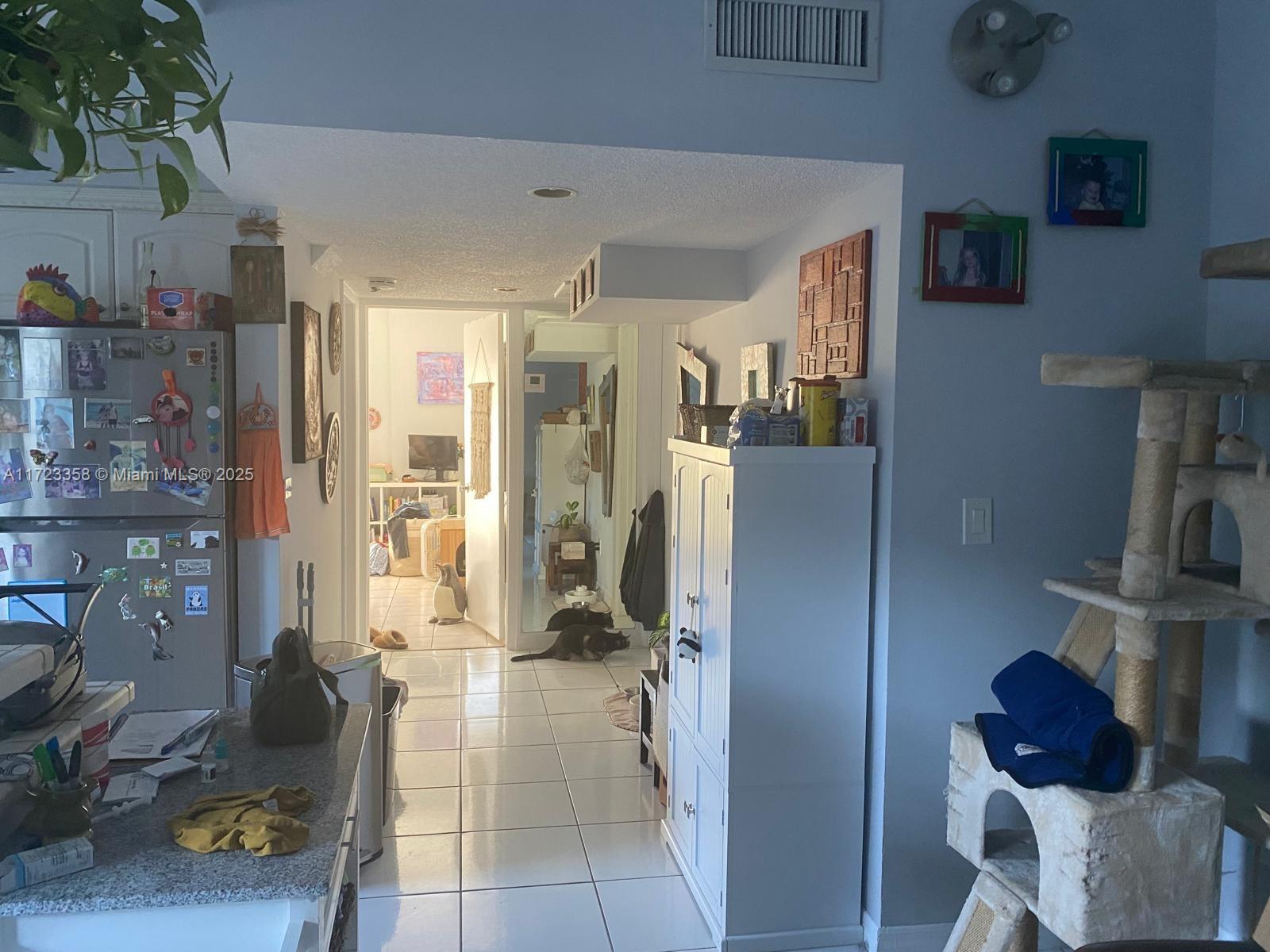 1960 Marseille Dr #204,Miami Beach, FL 33141