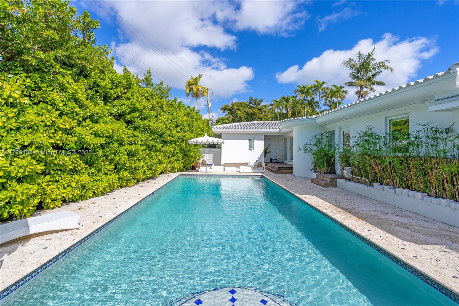 290 E Shore Dr E Miami, FL 33133