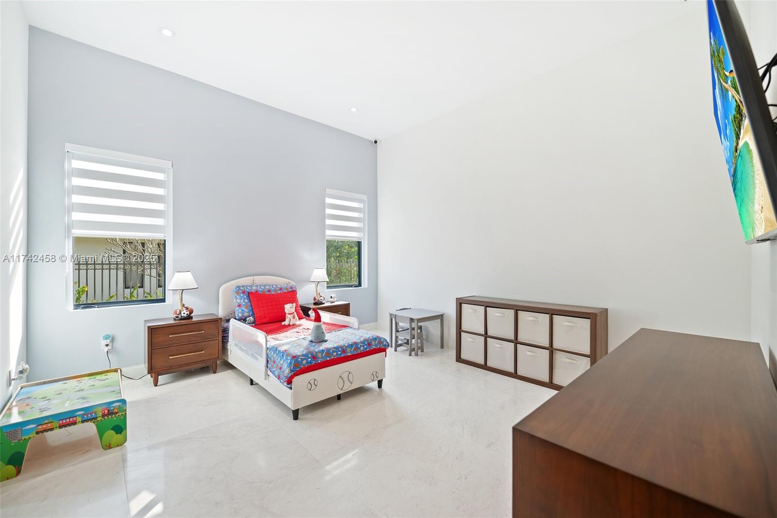 7775 SW 72nd Ave Miami, FL 33143