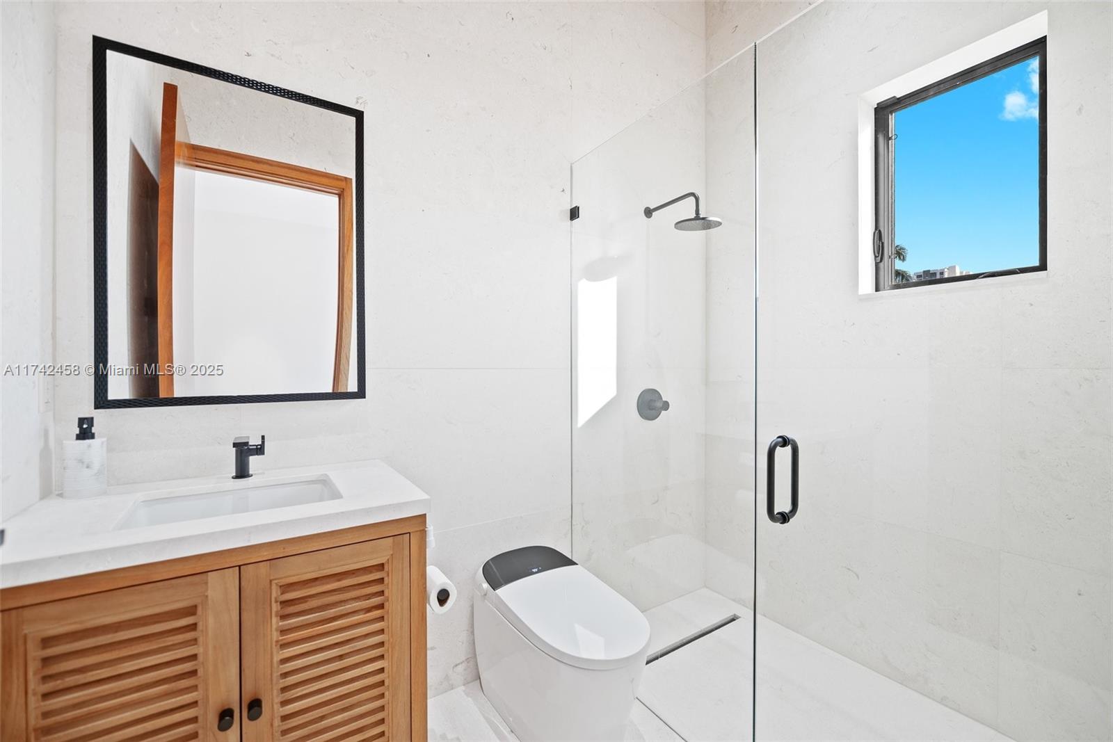 7775 SW 72nd Ave Miami, FL 33143