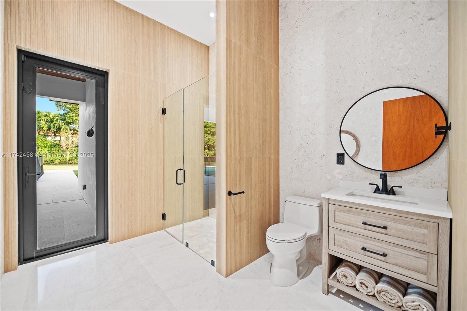 7775 SW 72nd Ave Miami, FL 33143