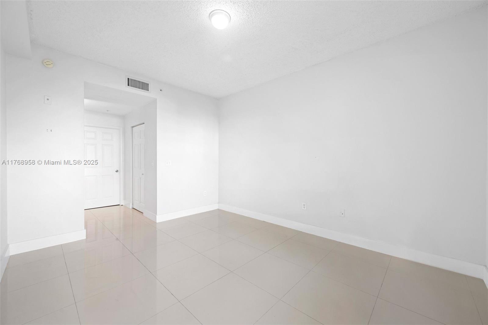 1900 Van Buren St #106B,Hollywood, FL 33020