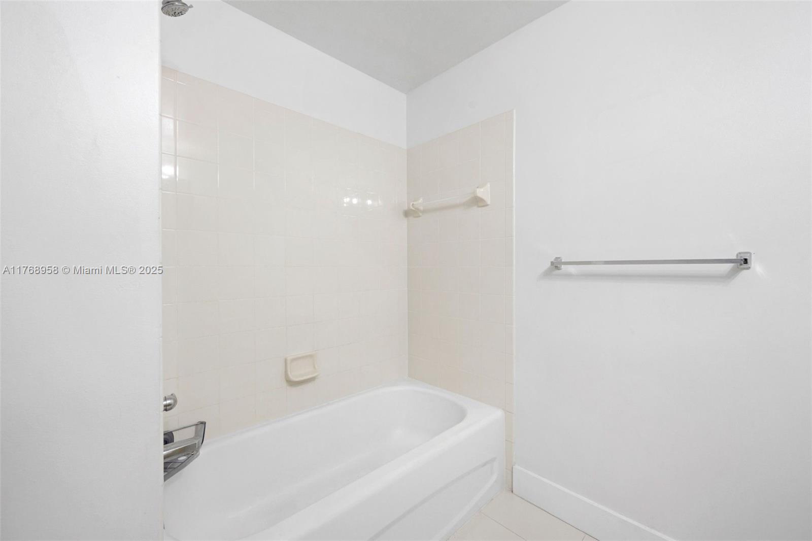 1900 Van Buren St #106B,Hollywood, FL 33020