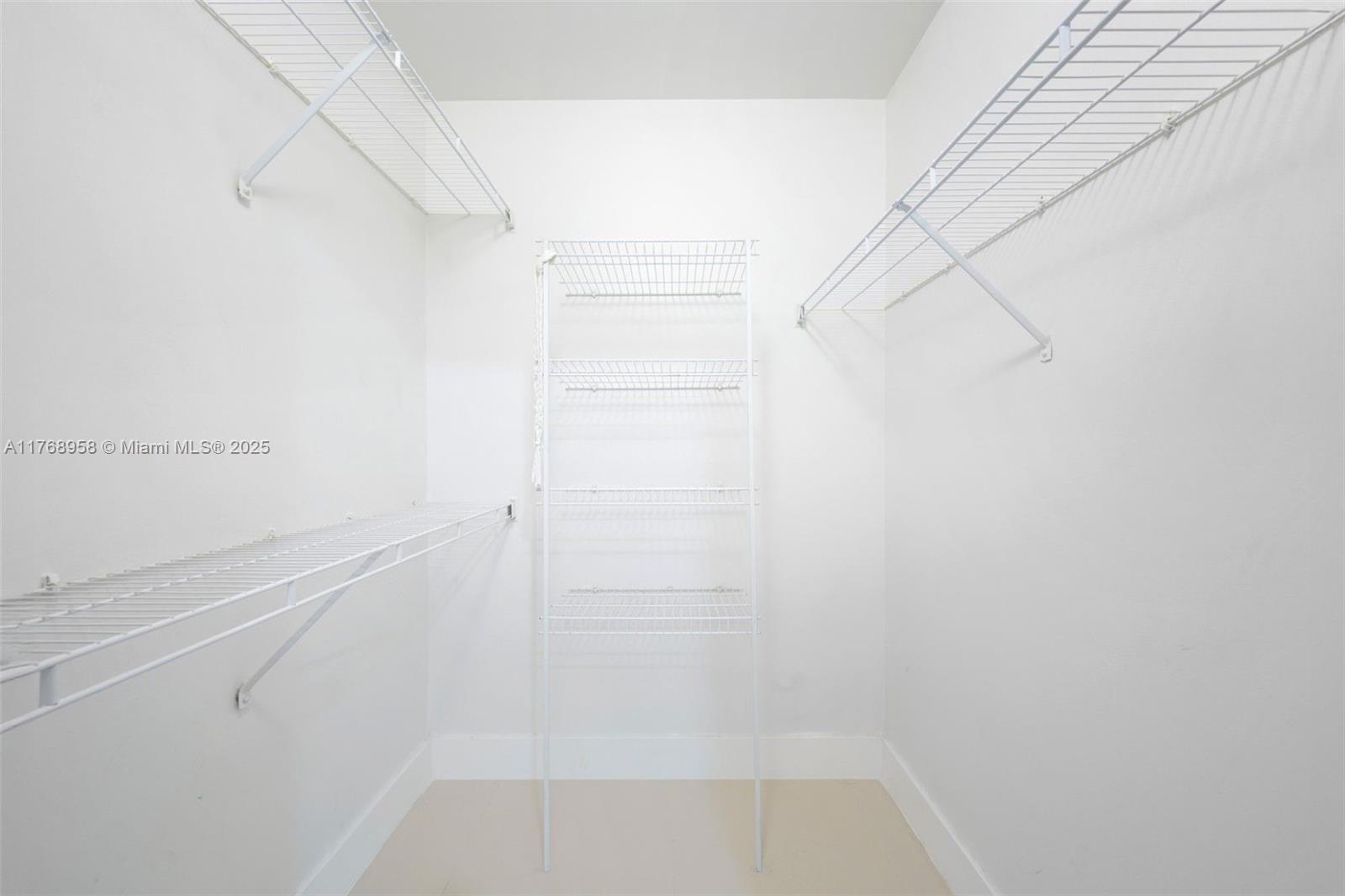 1900 Van Buren St #106B,Hollywood, FL 33020