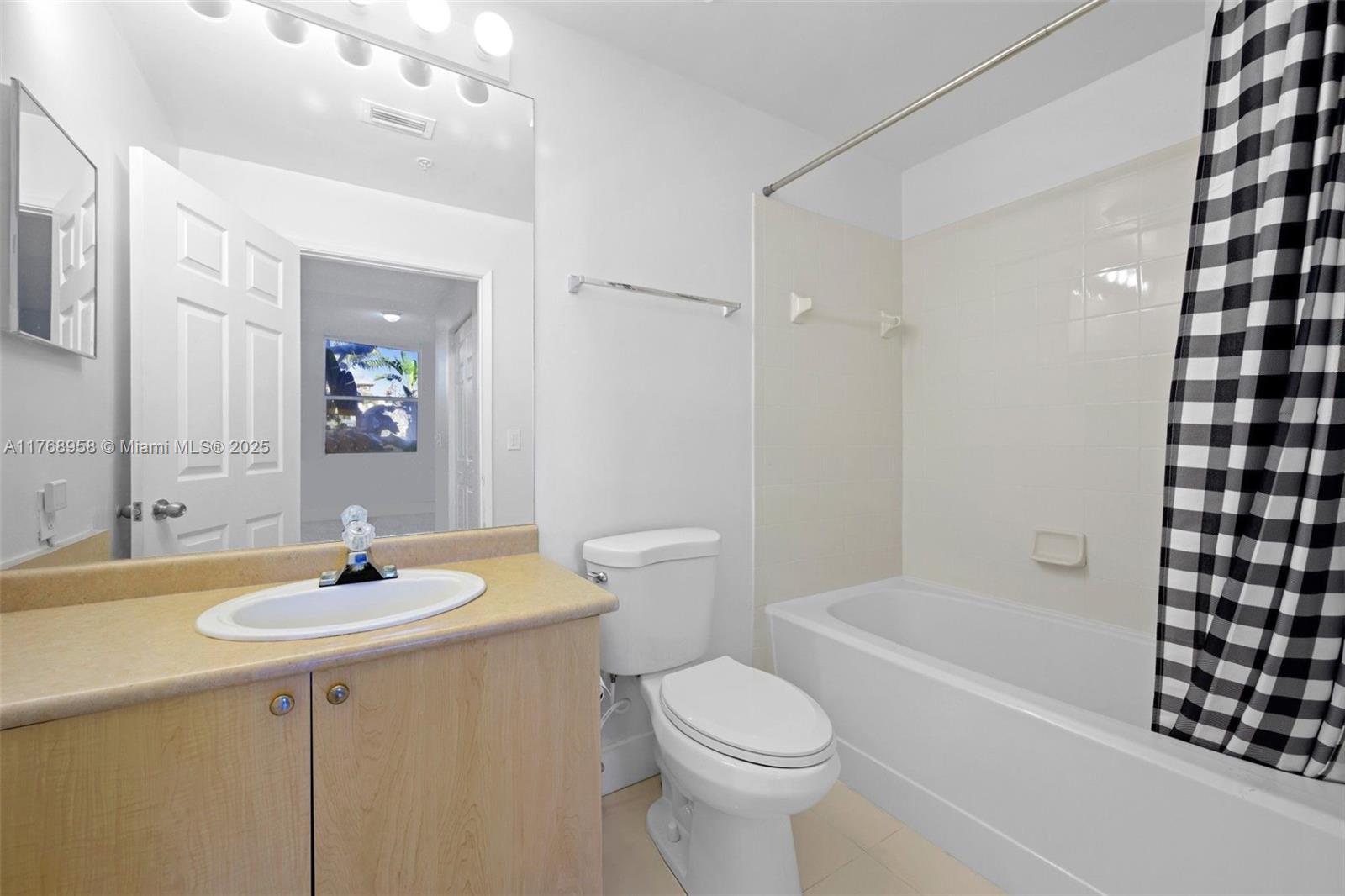 1900 Van Buren St #106B,Hollywood, FL 33020