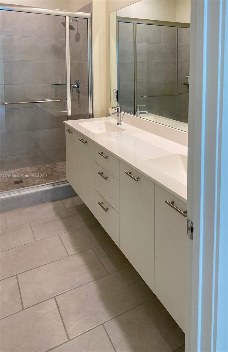 8301 NW 41st St #B107,Doral, FL 33166