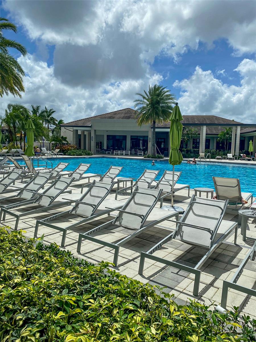 8301 NW 41st St #B107,Doral, FL 33166