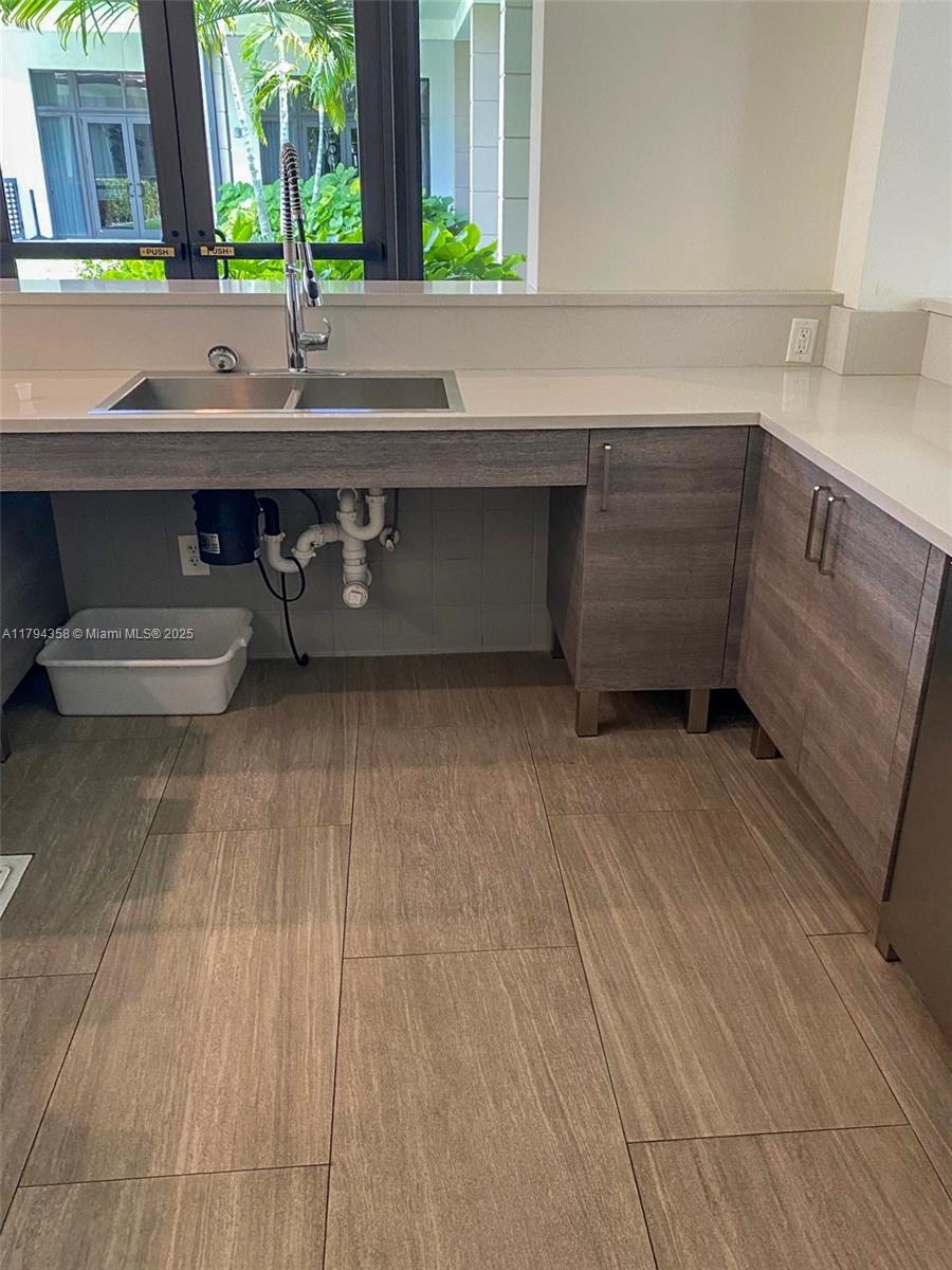 8301 NW 41st St #B107,Doral, FL 33166