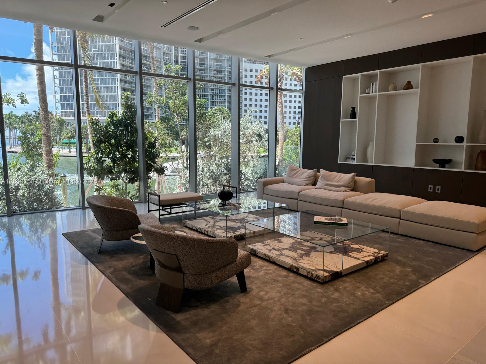 image Aston Martin Residences19