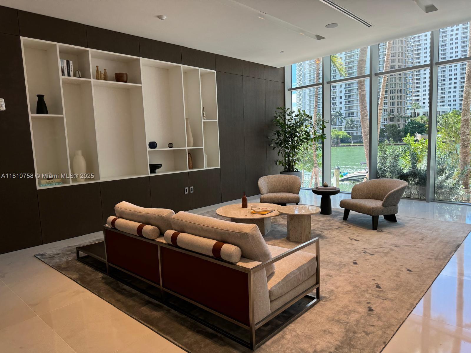 image Aston Martin Residences21
