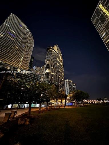 image Aston Martin Residences23