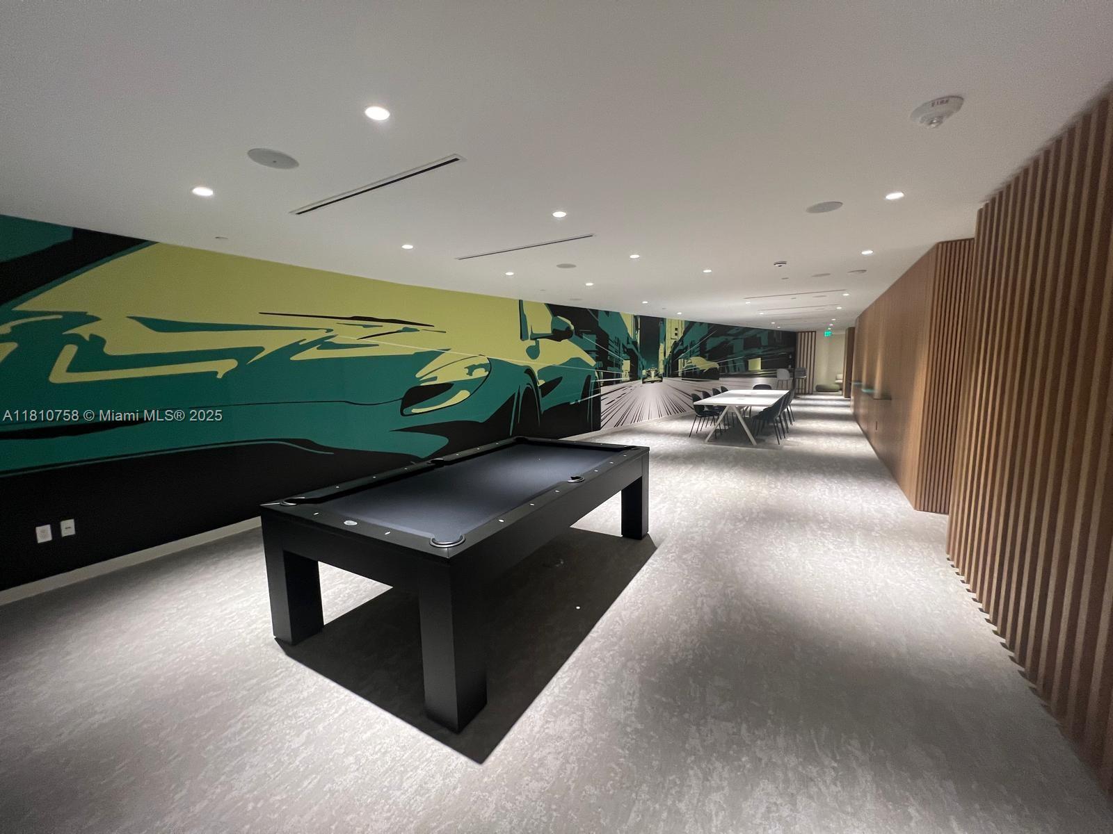 image Aston Martin Residences26