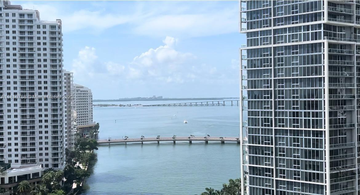 image Aston Martin Residences3
