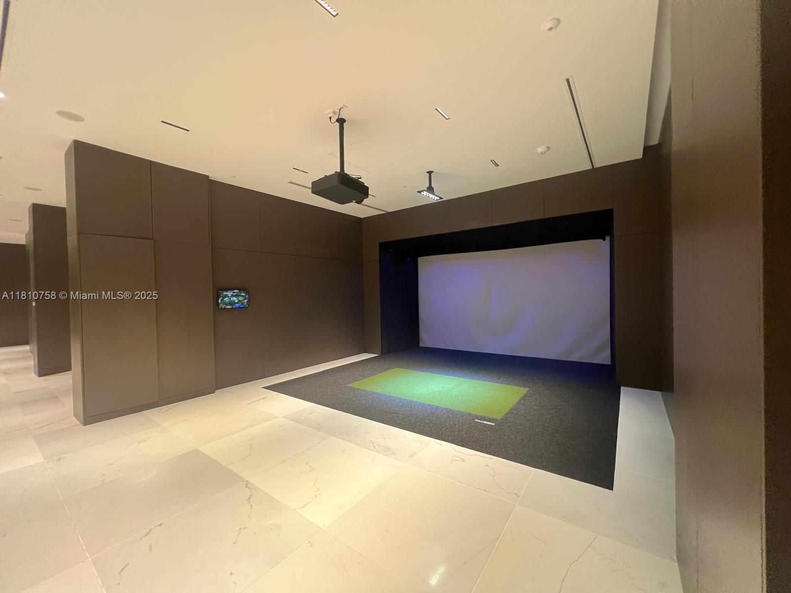 image Aston Martin Residences42