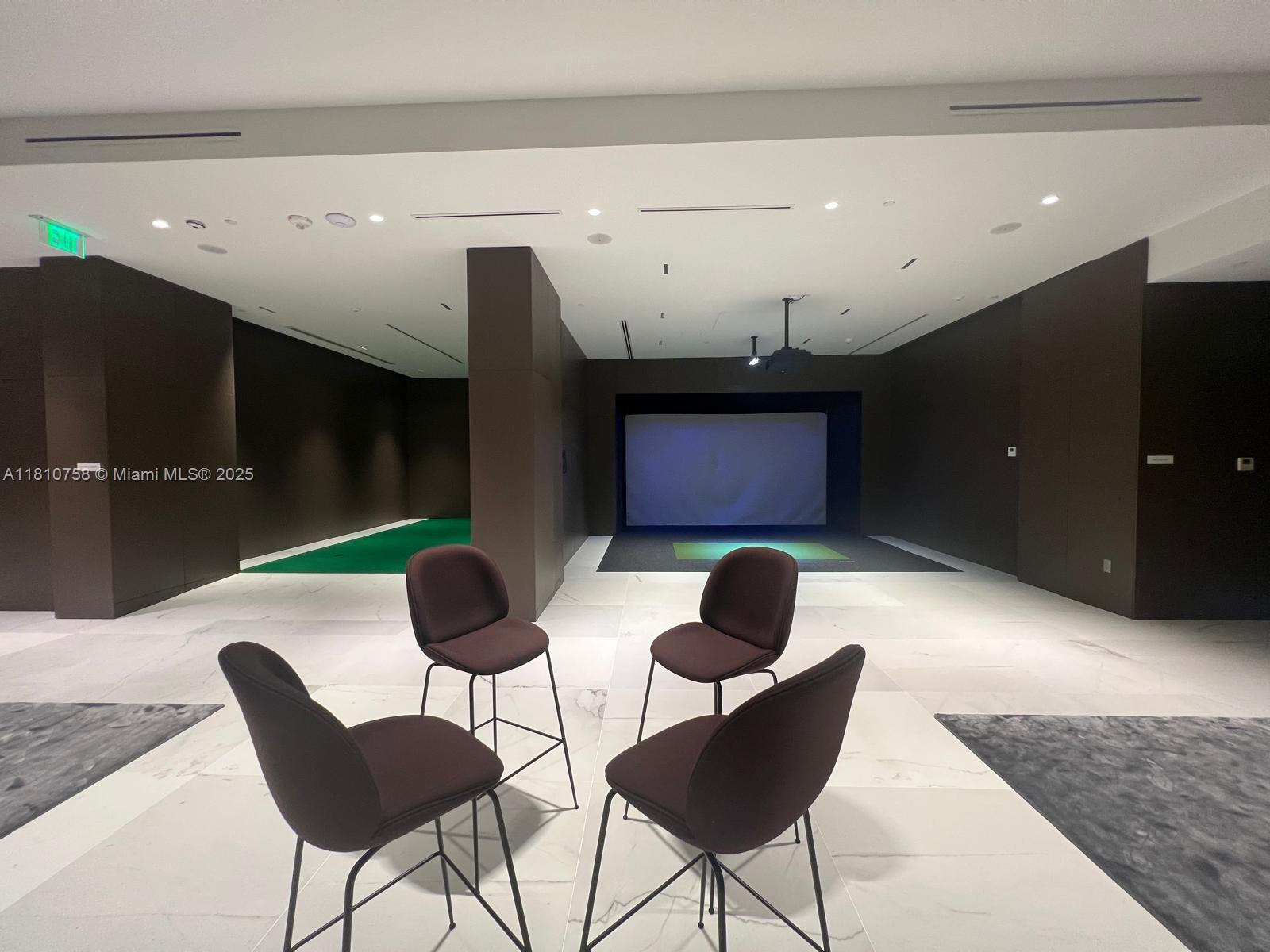image Aston Martin Residences45