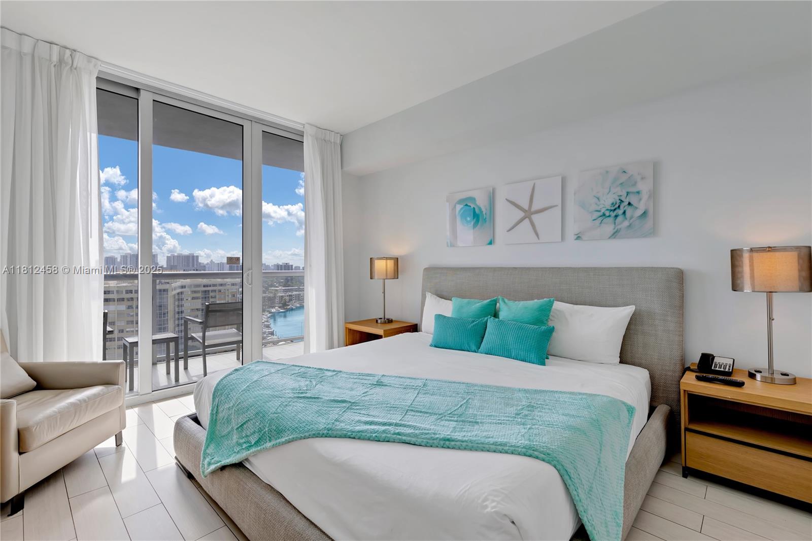image Beachwalk Condominium10