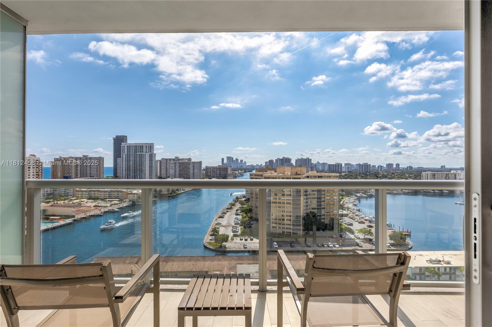 image Beachwalk Condominium24