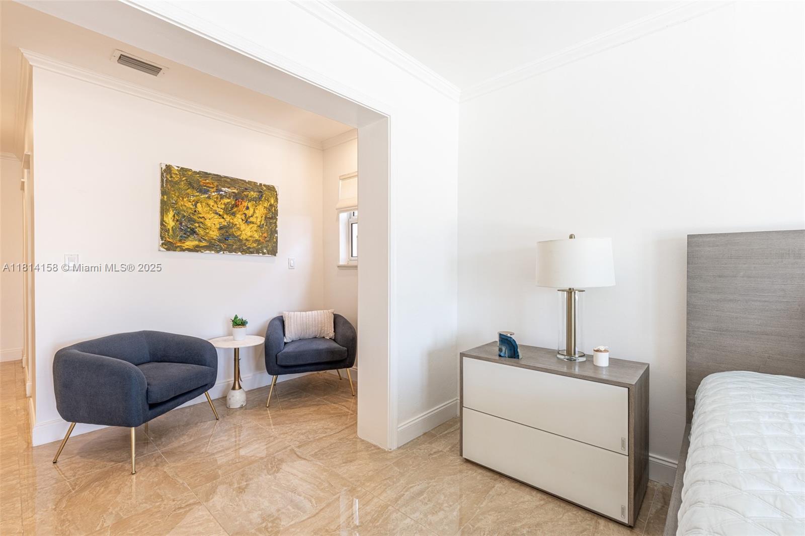 1430 Stillwater Dr #1430 Miami Beach, FL 33141