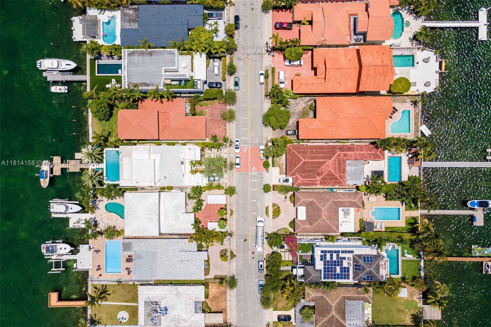 1430 Stillwater Dr #1430 Miami Beach, FL 33141