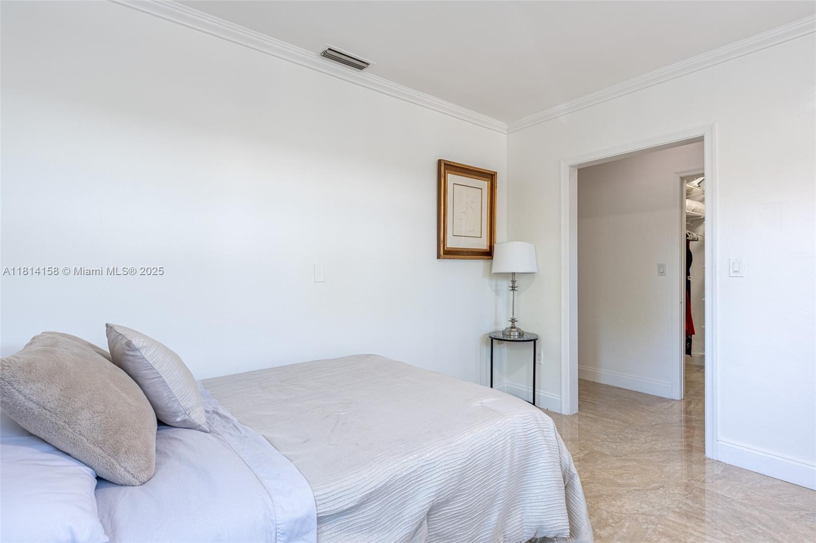 1430 Stillwater Dr #1430 Miami Beach, FL 33141