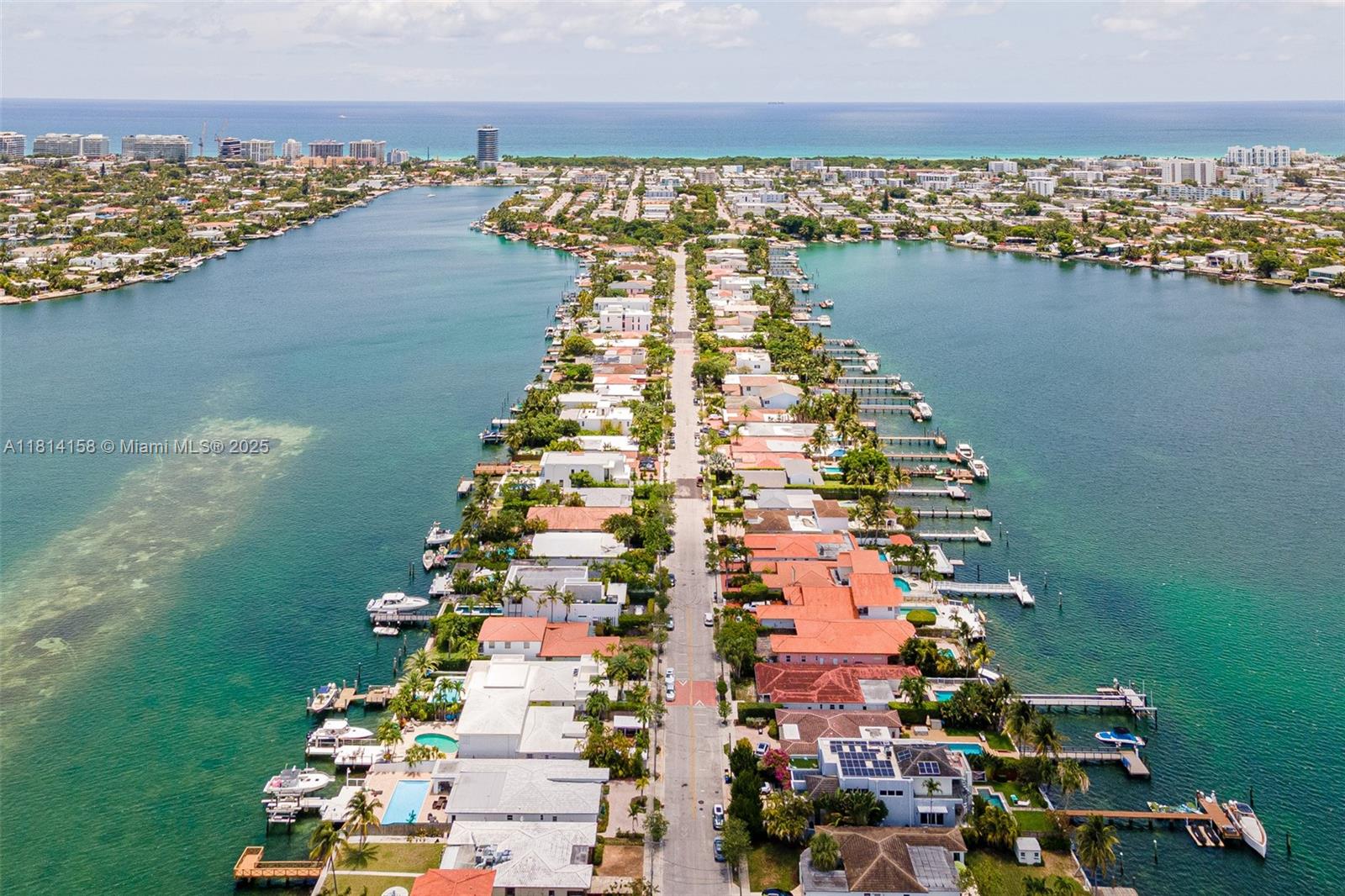 1430 Stillwater Dr #1430 Miami Beach, FL 33141