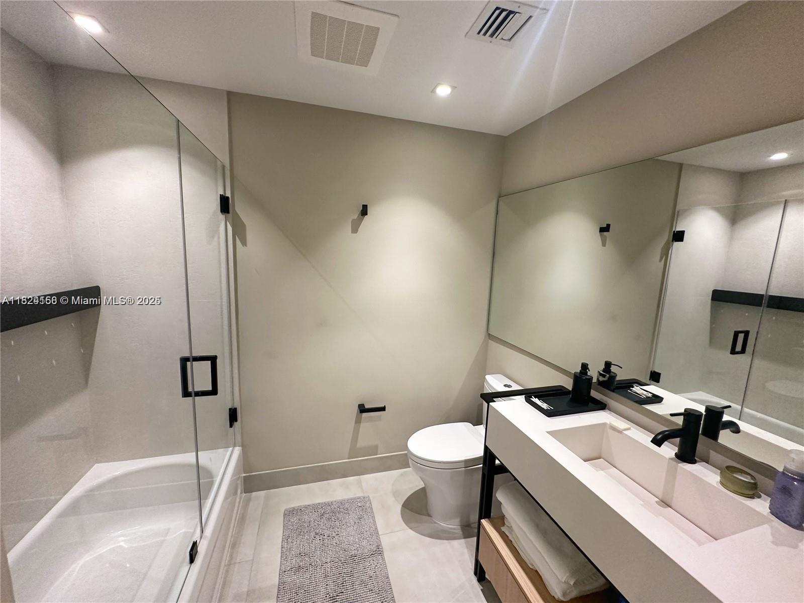 image Brickell Ten13