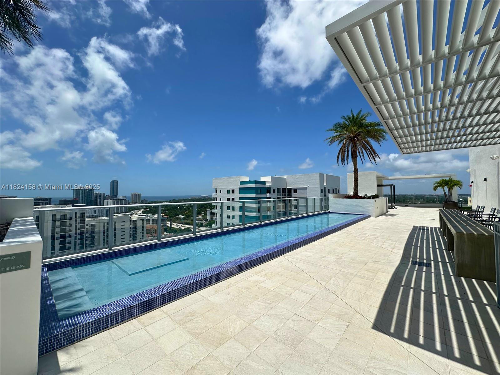 image Brickell Ten17