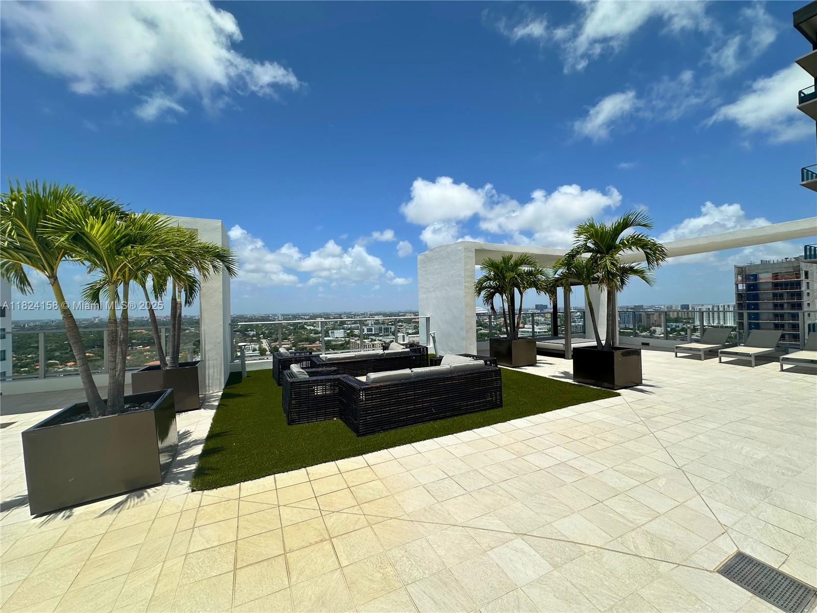 image Brickell Ten22