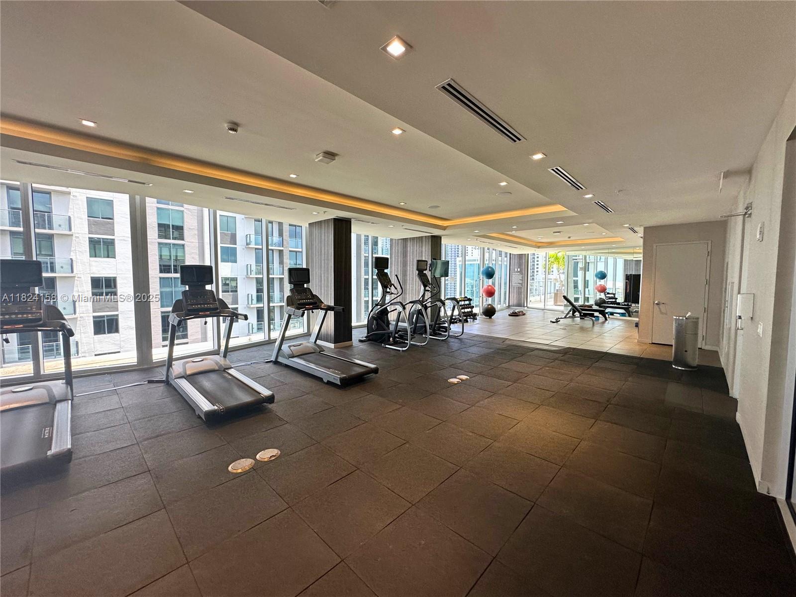 image Brickell Ten25