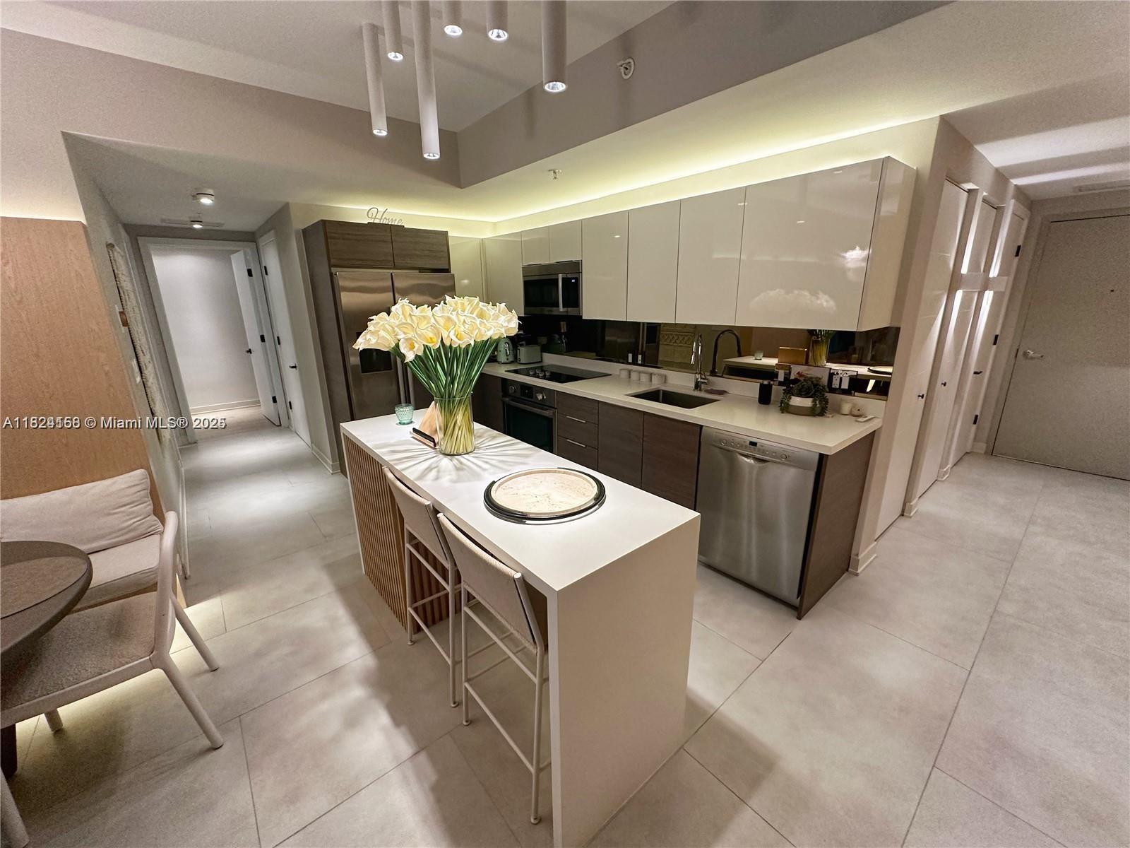 image Brickell Ten2