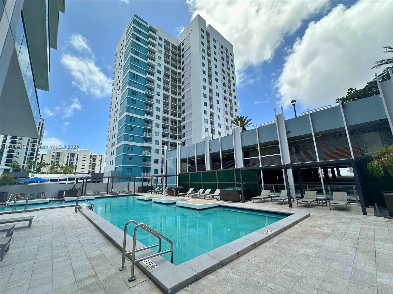image Brickell Ten37