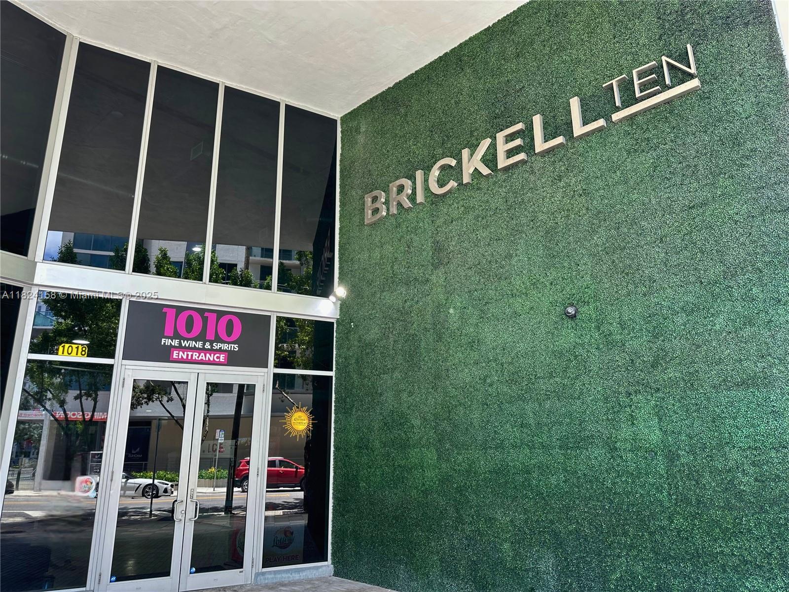 image Brickell Ten44