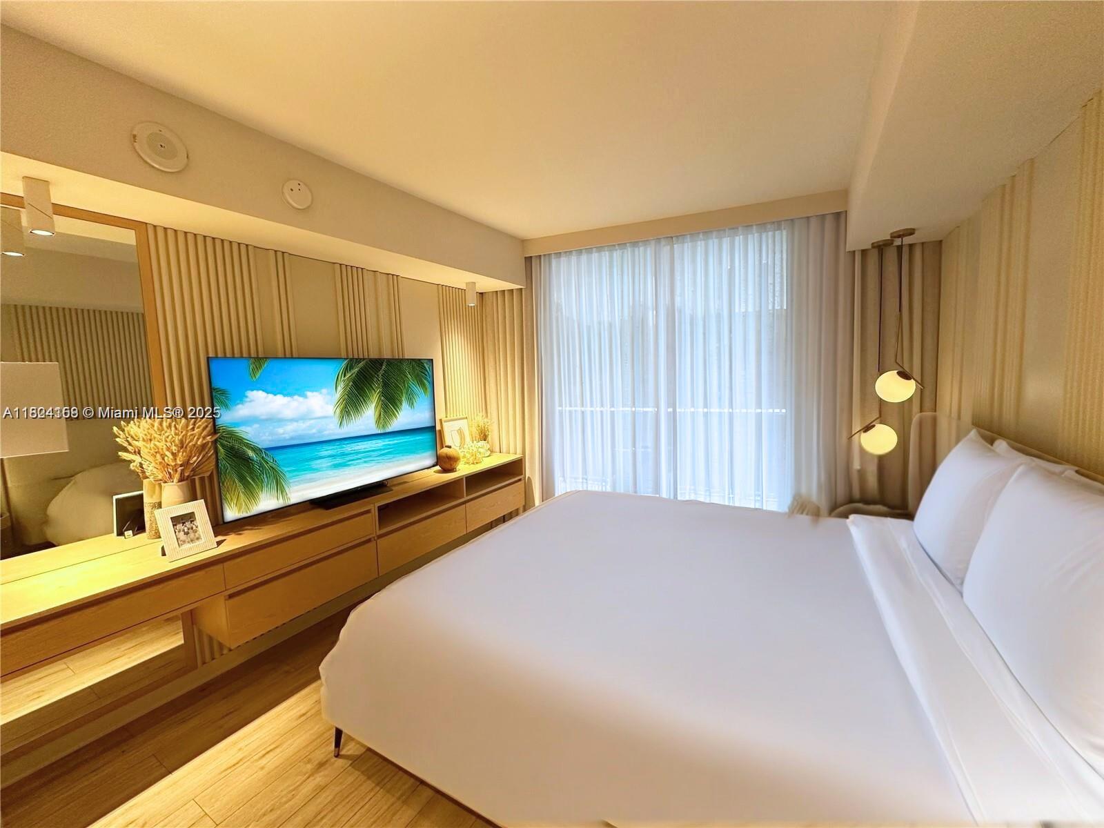 image Brickell Ten6