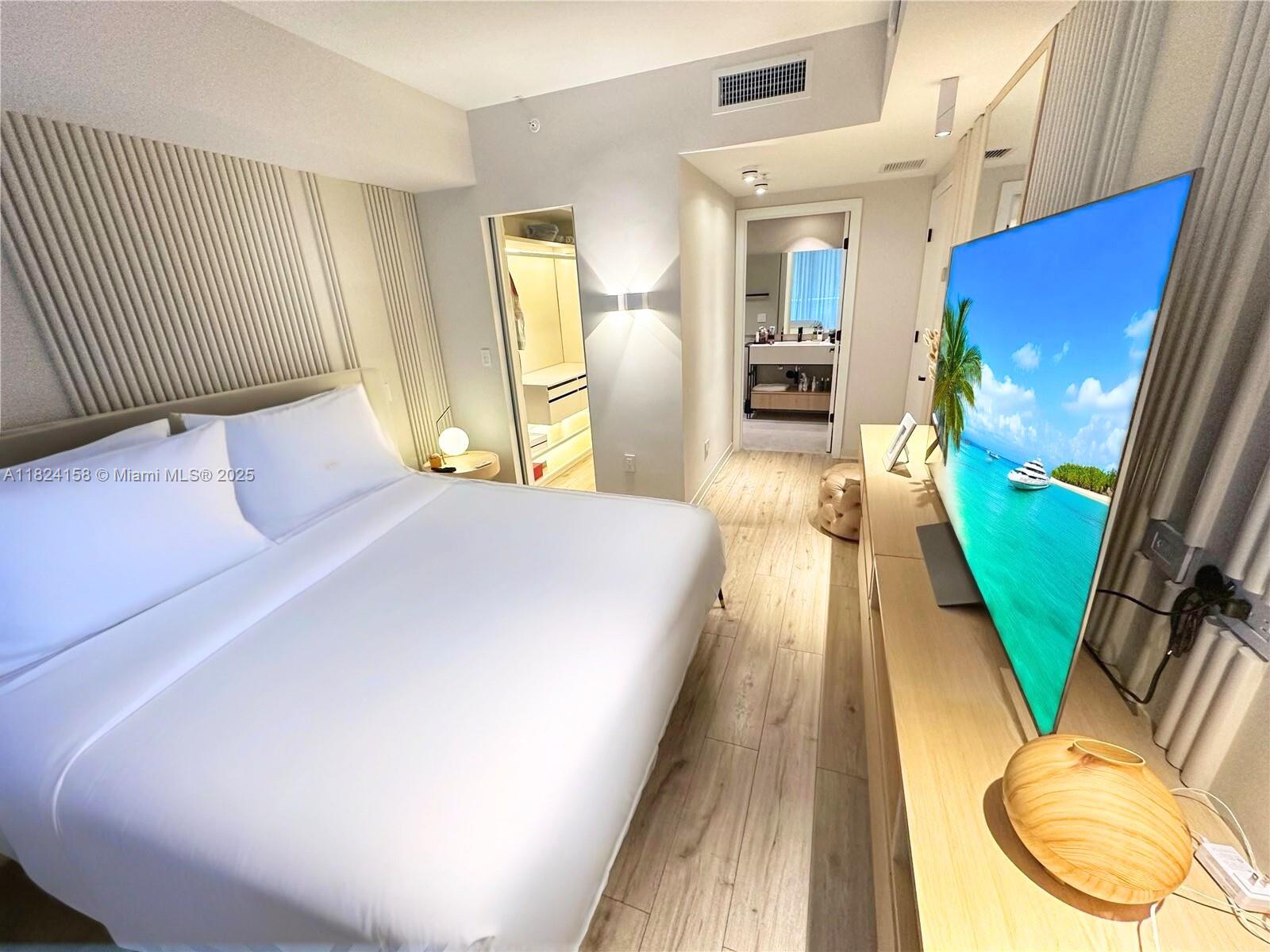 image Brickell Ten7