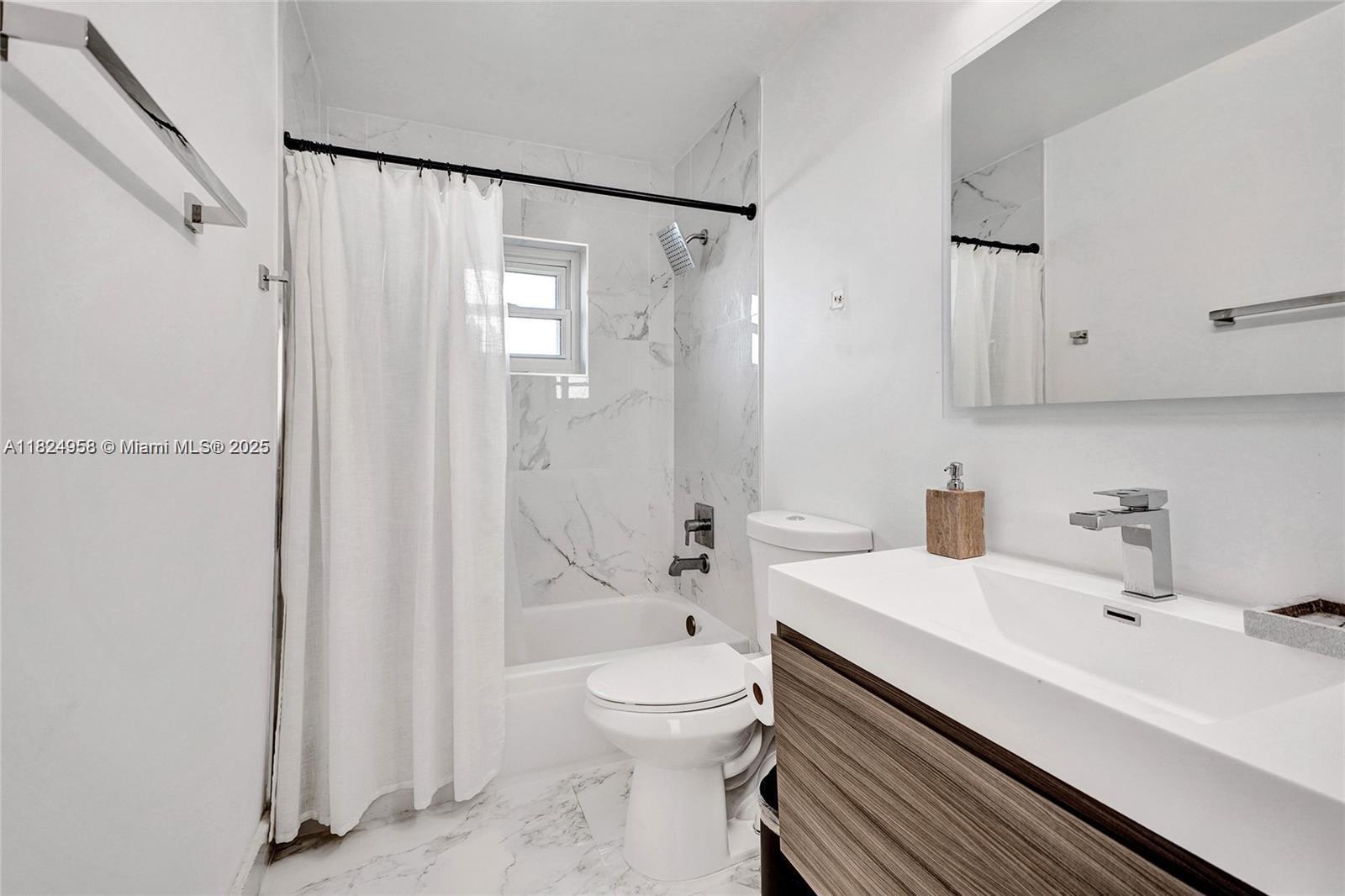 204 Cameron Weston, FL 33326